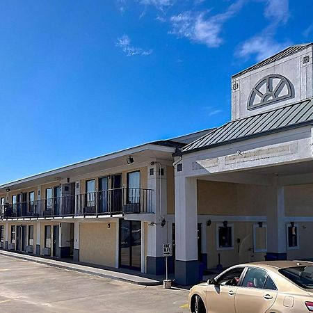 Quality Inn Томсон Экстерьер фото