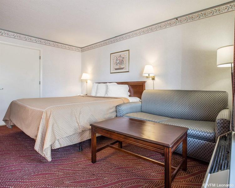 Quality Inn Томсон Экстерьер фото